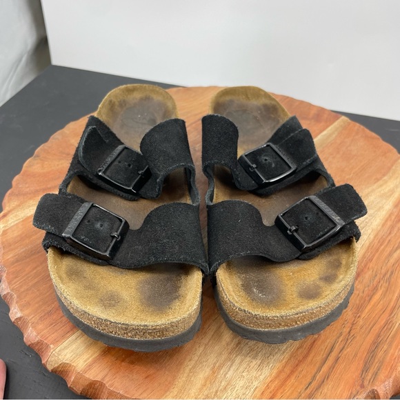BIRKENSTOCK ARIZONA BLACK SUEDE SANDALS WITH SOFT FOOTBED in WOMEN’S SIZE 38/7 - Picture 2 of 5